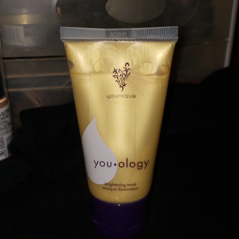 Younique youology brightening mask